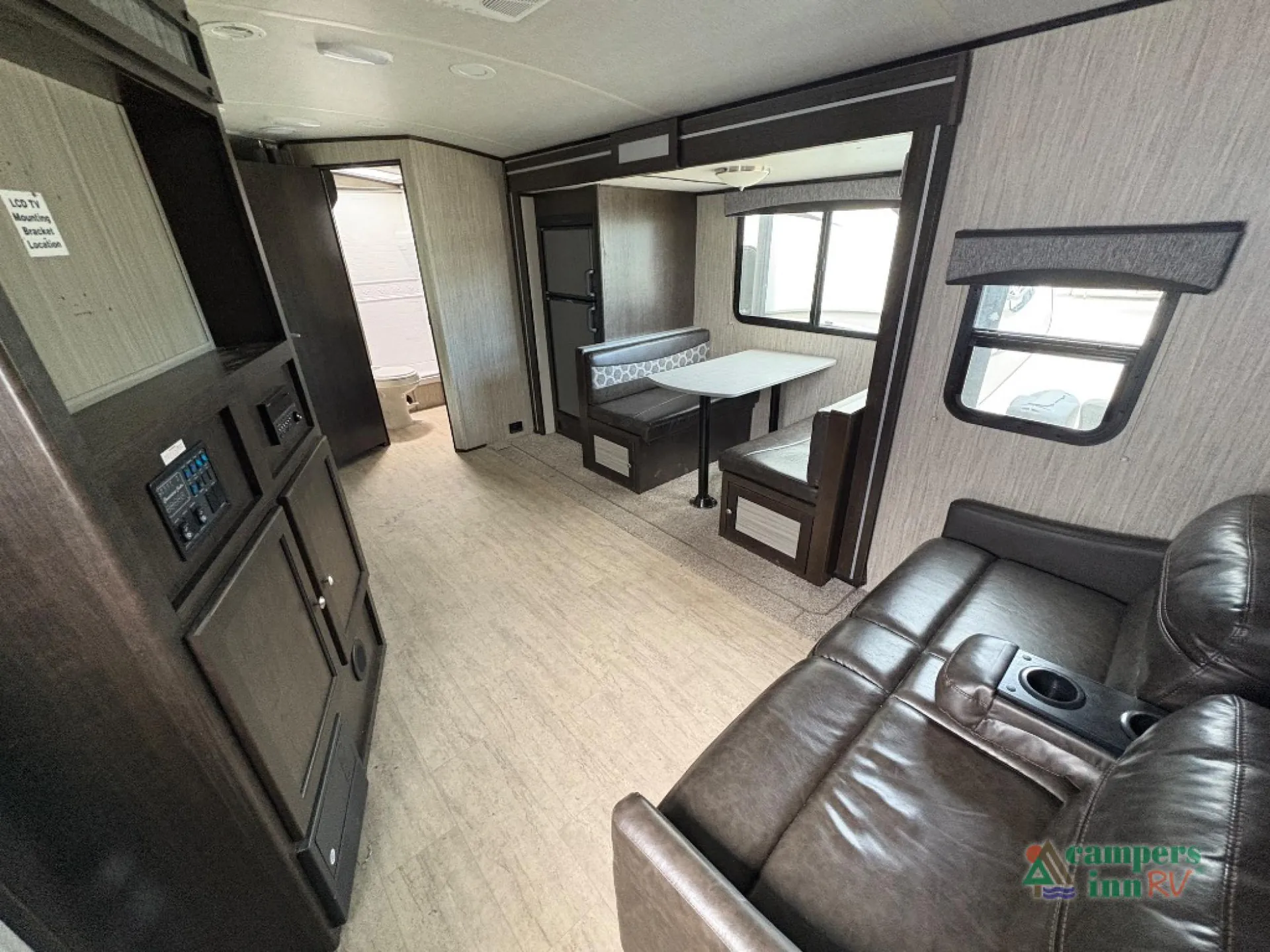 2020 Cruiser RV Shadow Cruiser SC259BHS - Photo 3