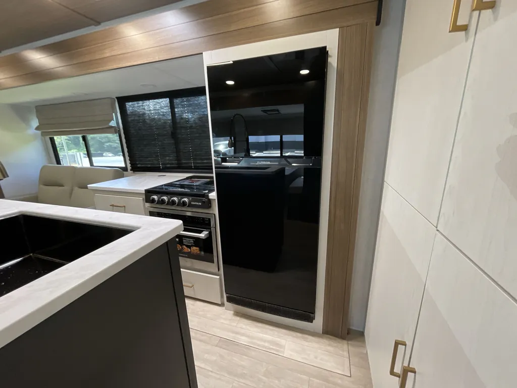 2027 Forest River Vibe 3400BH, Photos photo 8