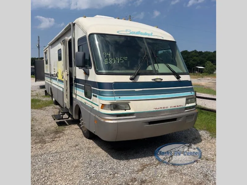 1994 Fleetwood RV southwind Used    SOUTHWIND 230 turbo diesel. - Main photo