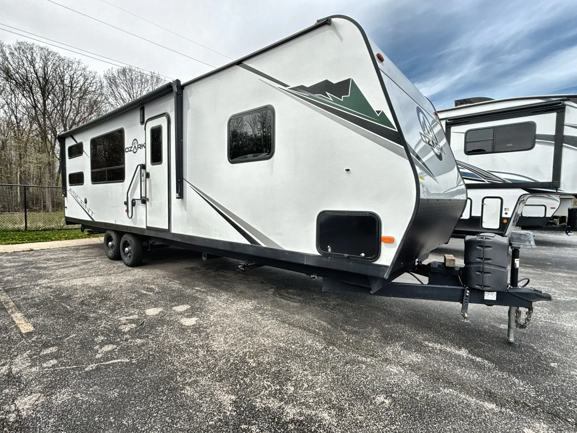 2023 Forest River Ozark 2800THK — campside