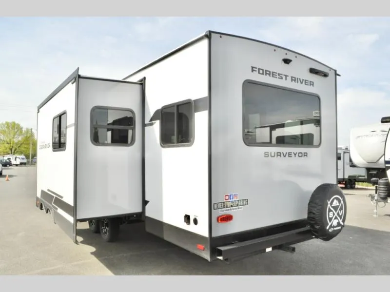 2026 Forest River Grand Surveyor 253RLS - Photo 4