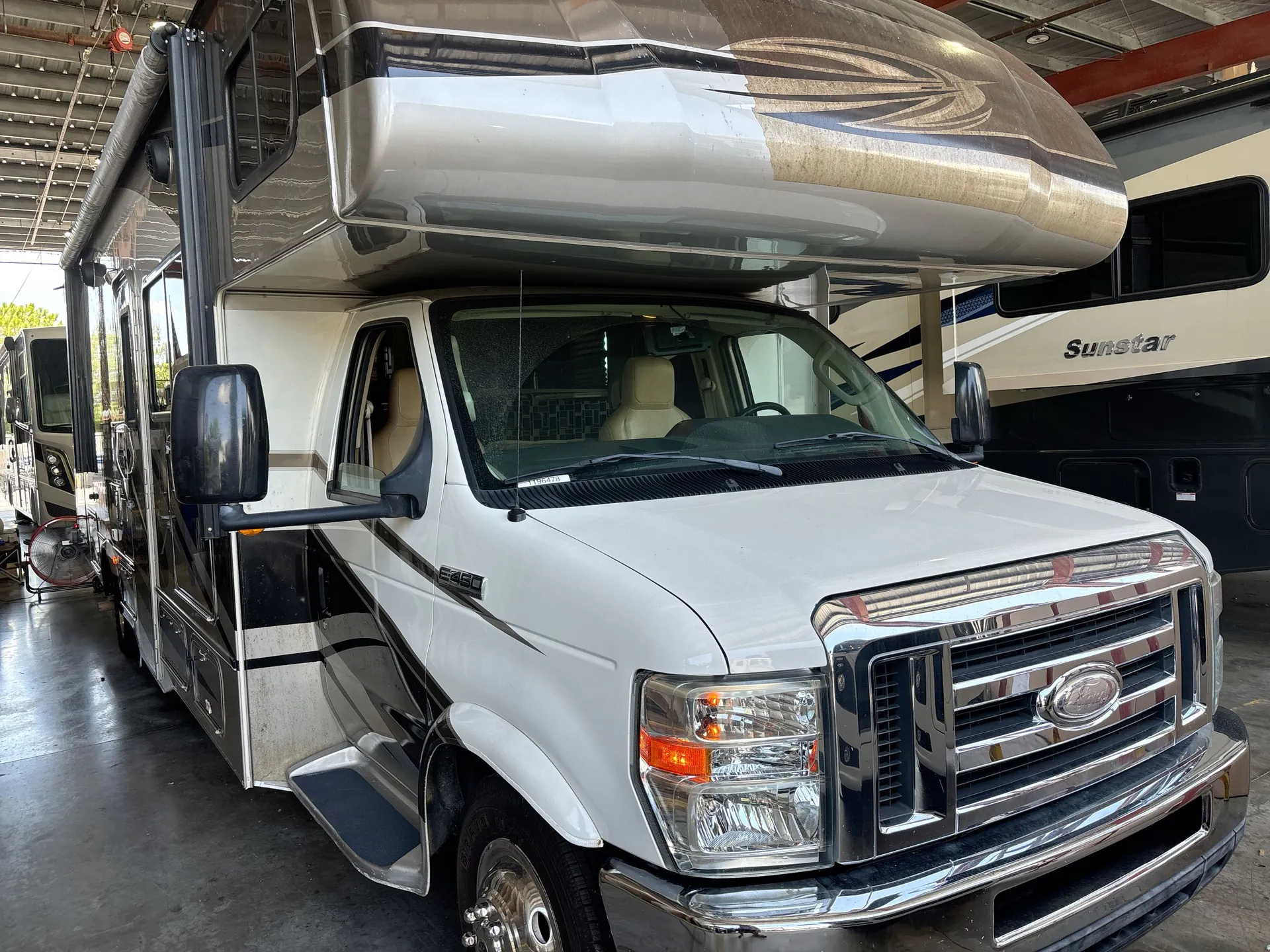 2016 Forest River Forester 3051S - Photo 2