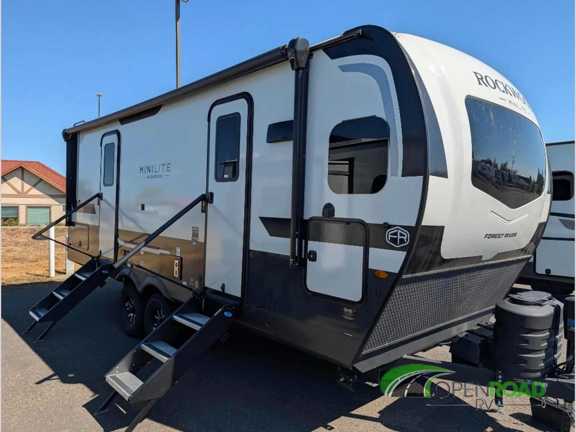 2027 Forest River Rockwood Mini Lite 2506FK