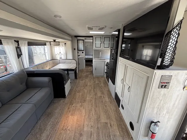 2022 Forest River Vibe 28BH, Photos photo 16