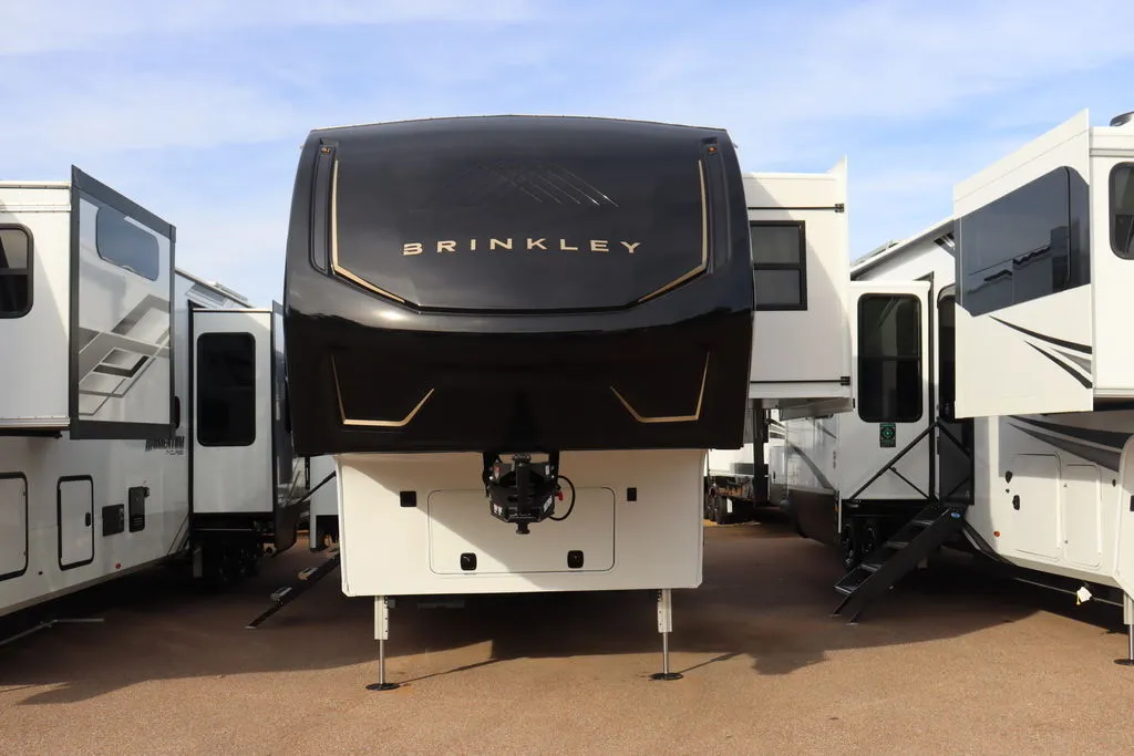 2026 Brinkley Luxury Mid-Sized Fifth Wheels 3200 - Photo 4