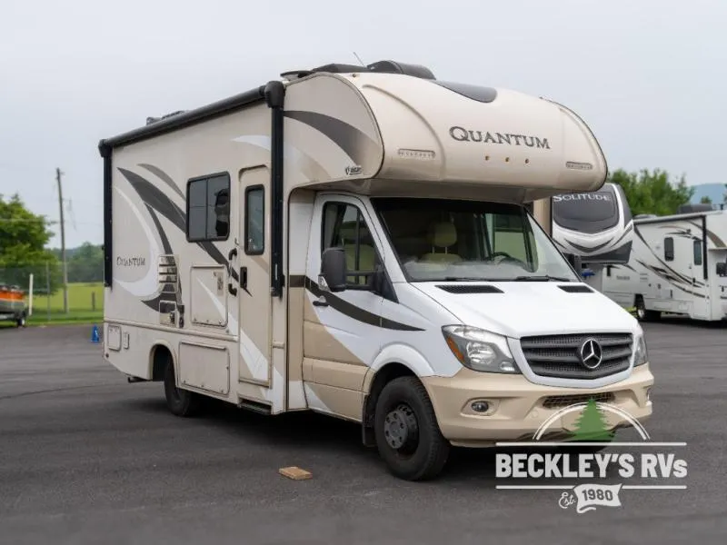 2017 Thor Motor Coach Quantum KM24 - Photo 2