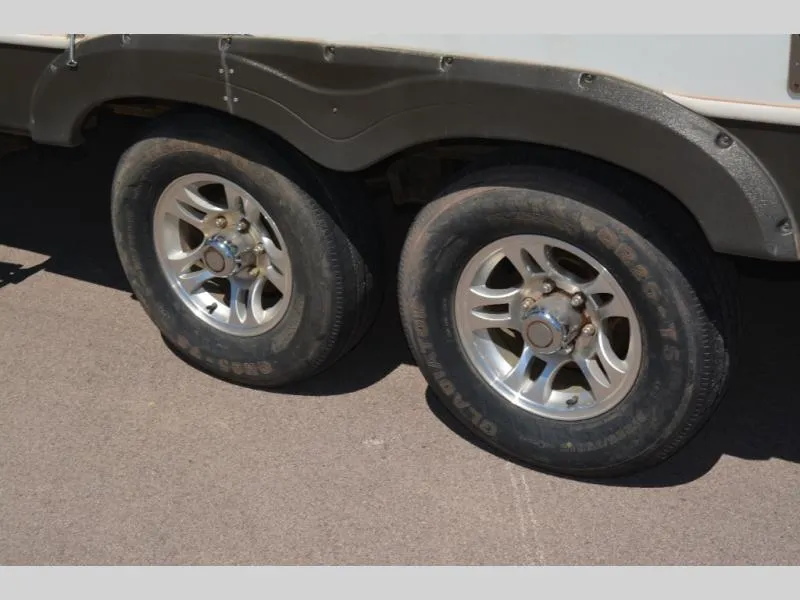 2010 Keystone Outback 285FL - Photo 2