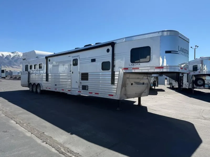 2026 Lakota Charger 4H LQ - Main photo