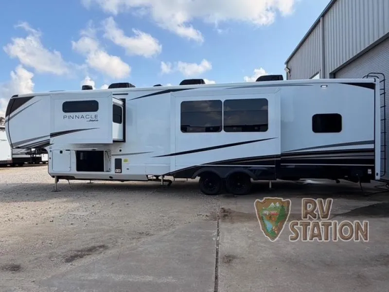 2026 Jayco Pinnacle 38FBRK - Photo 4