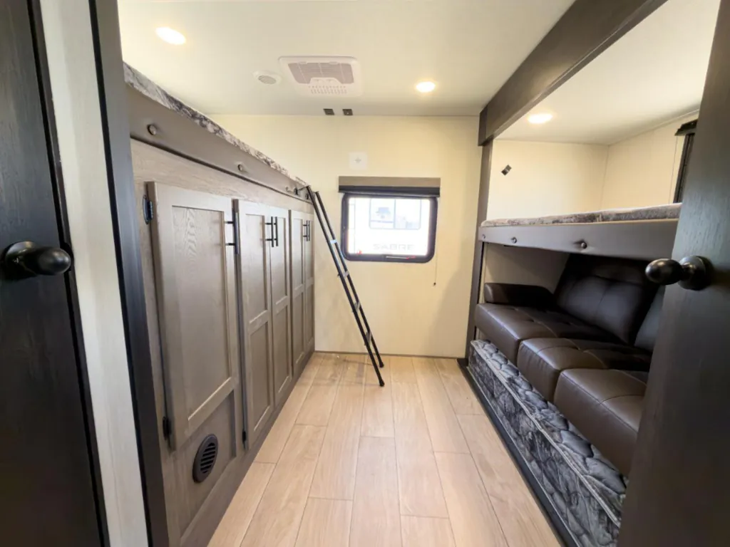 2026 Forest River Cherokee Alpha Wolf 33BH, Photos photo 39