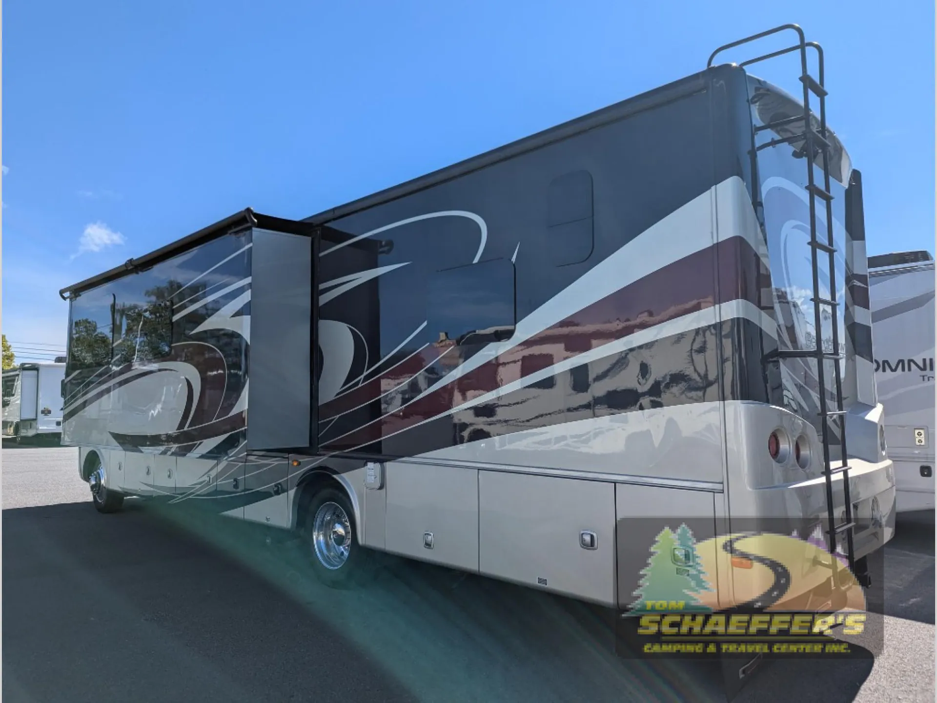 2015 Forest River Georgetown XL 360DS — Photo 5