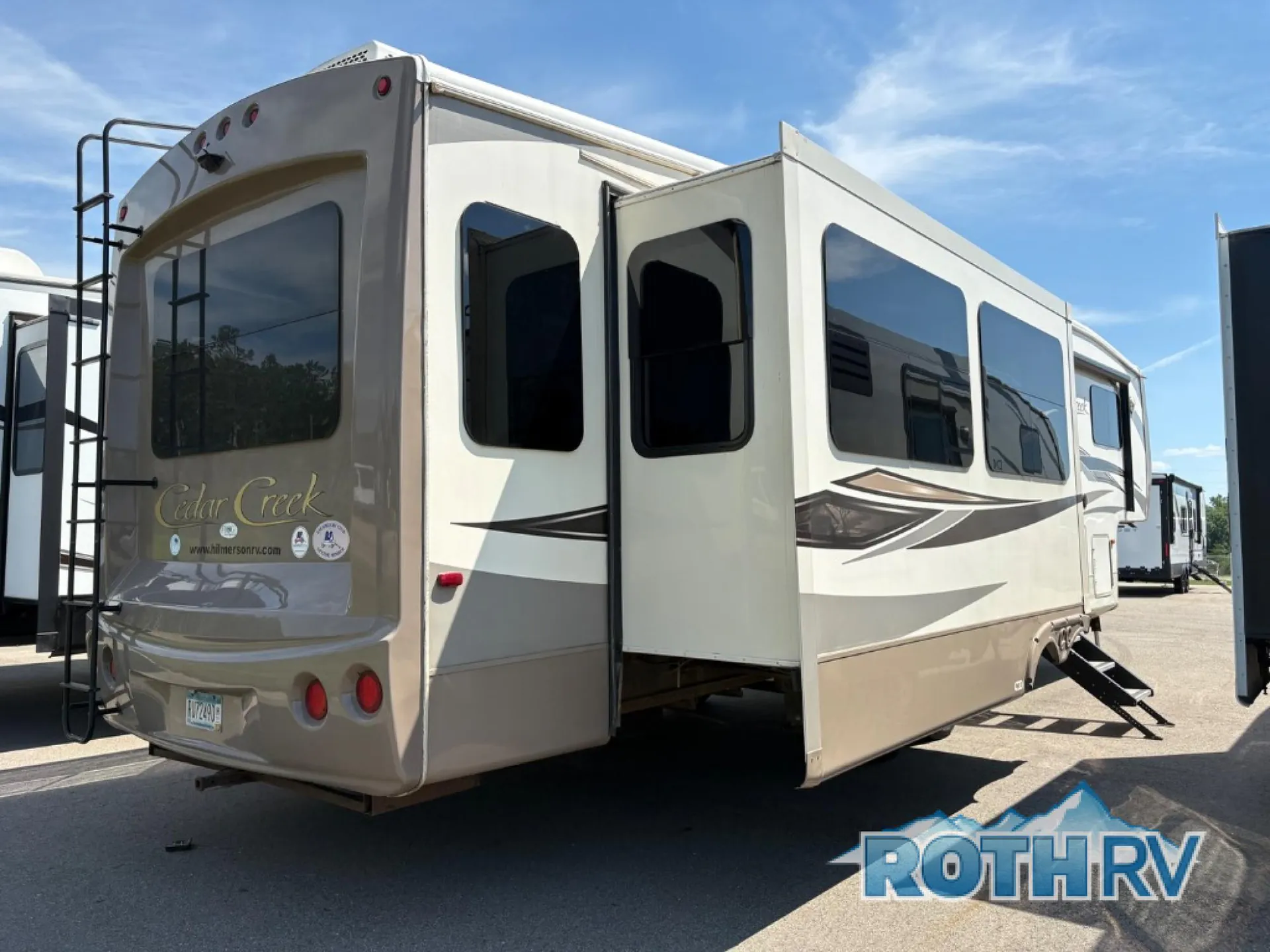 2015 Forest River Cedar Creek 36CKTS — Photo 5