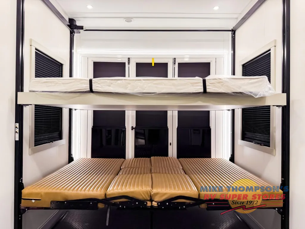 2026 Brinkley Model G 3950, Photos photo 22