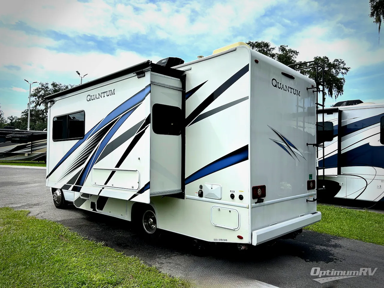 2023 Thor Motor Coach Quantum Sprinter MB24 - Photo 4