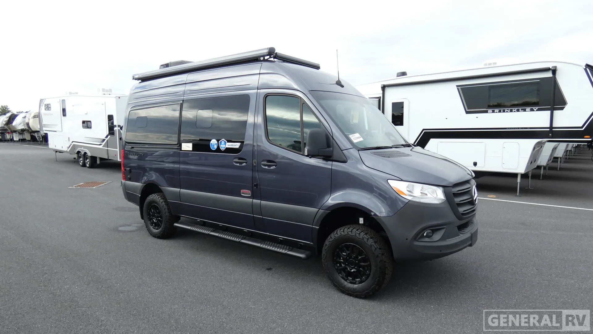 2026 Thor Motor Coach Tranquility 19M - Photo 2