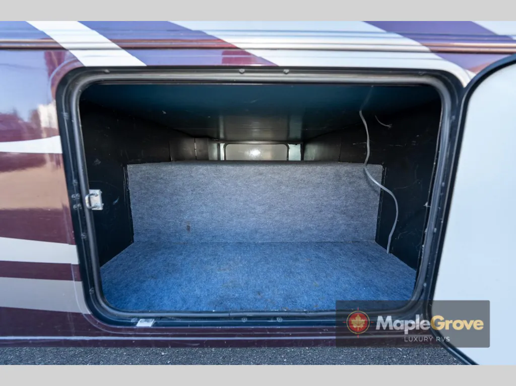 2014 Winnebago Vista 35B, Photos photo 24