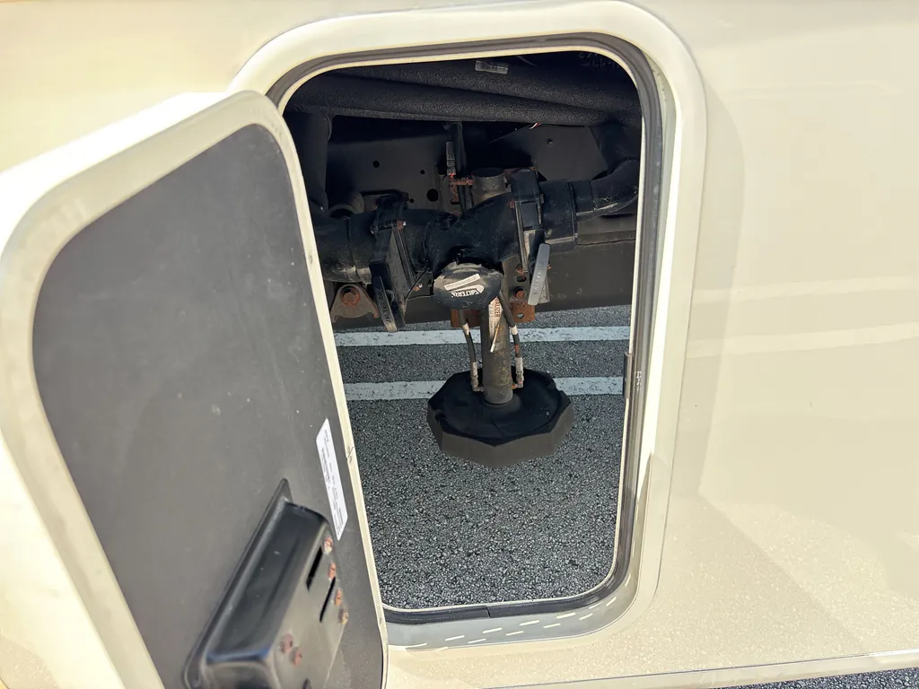 2023 Entegra Coach Vision 27A, Photos photo 22