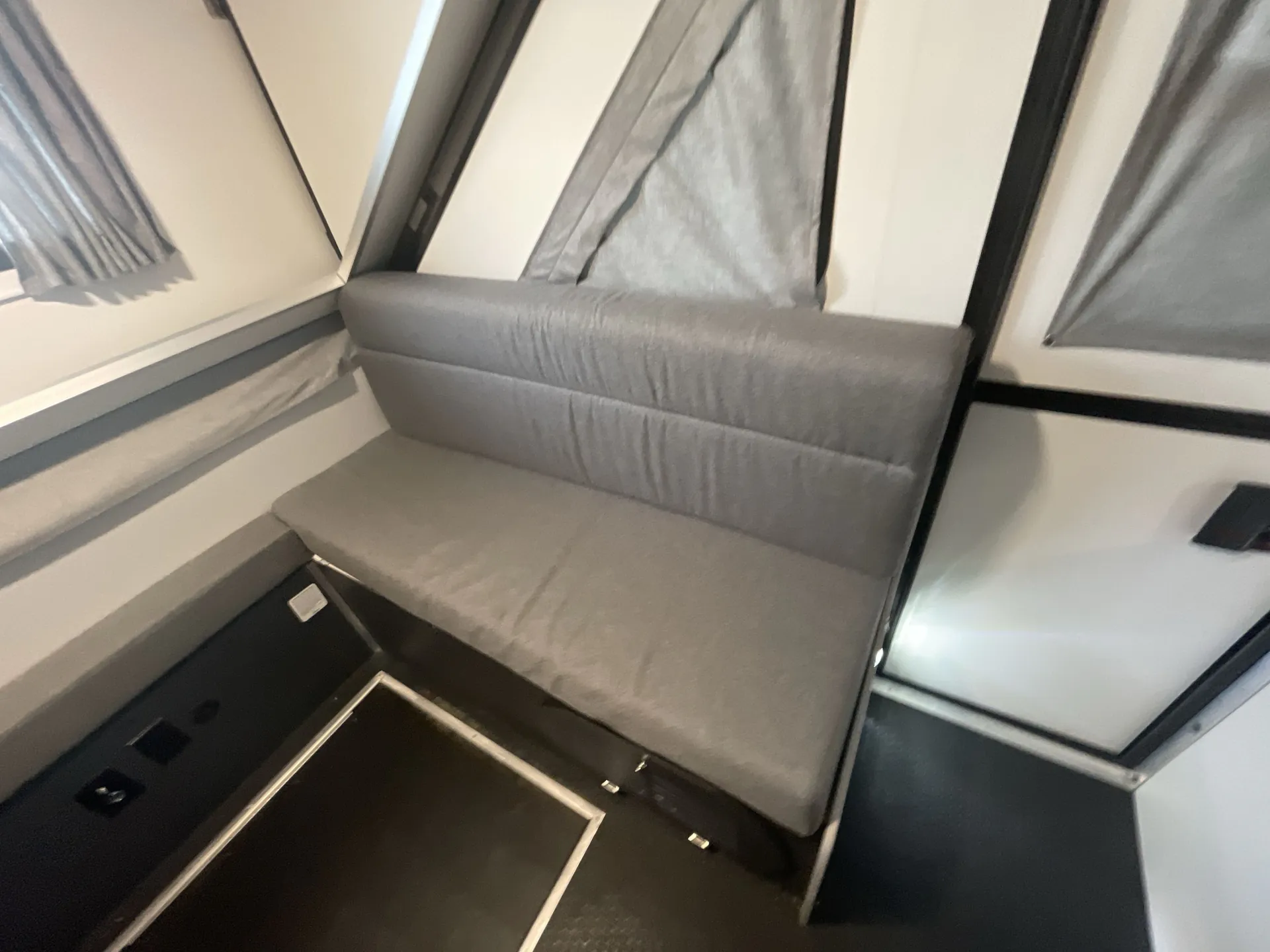 2024 Aliner Evolution 15 — living area main