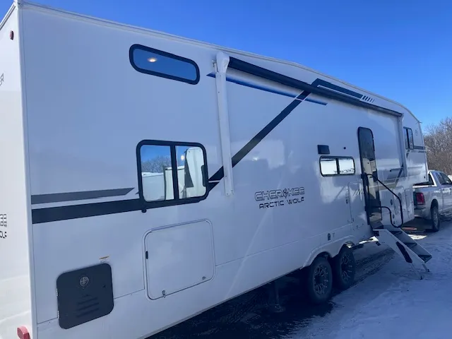 2026 CHEROKEE Arctic Wolf 285OPT - Photo 4