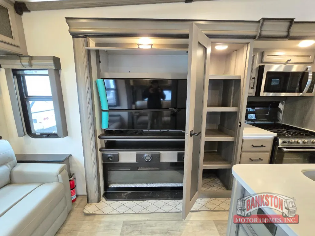 2022 Keystone Montana 3813MS, Photos photo 20