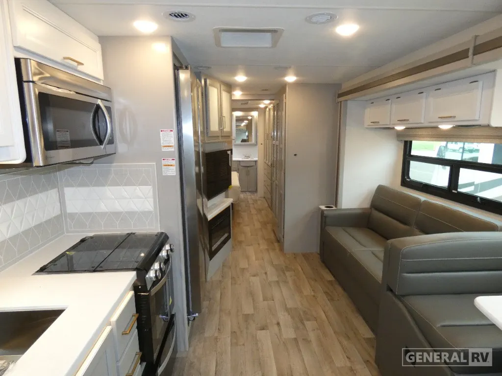 2026 Thor Motor Coach Hurricane 35G - Photo 4