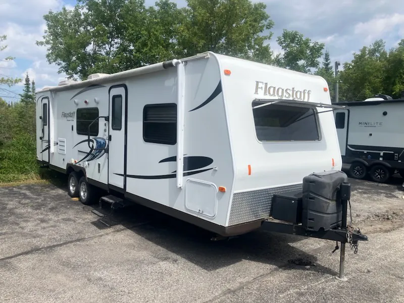2015 Forest River Flagstaff Super Lite 27BESS - Photo 2