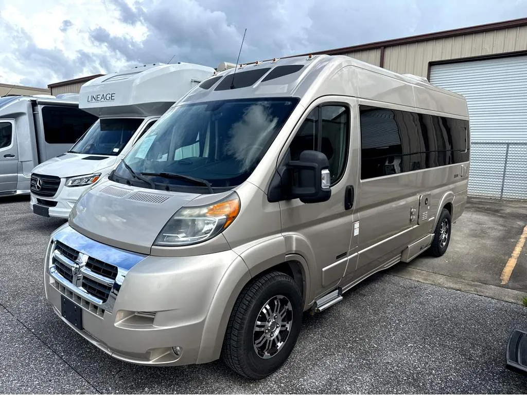 2018 Roadtrek ROADTREK ZION - Photo 2