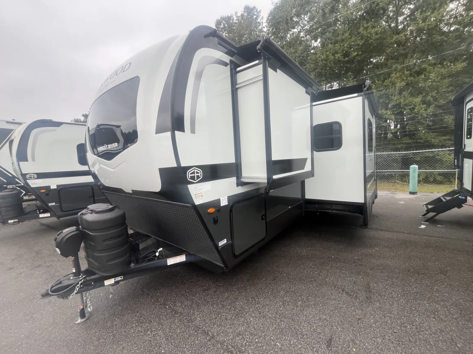 2026 Forest River Rockwood Mini Lite 2513S - Photo 4