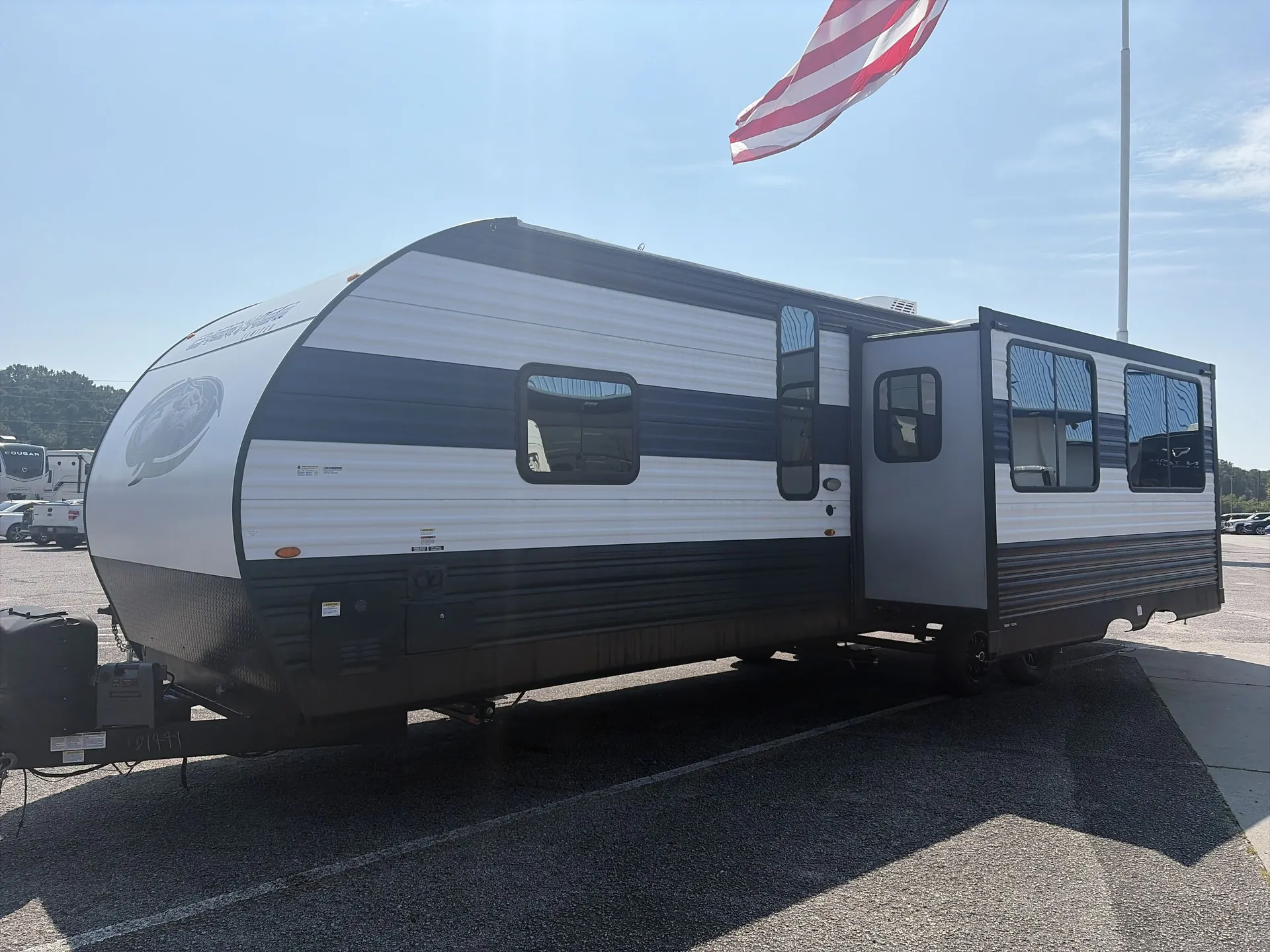 2023 Forest River Cherokee 294GEBG — off campside