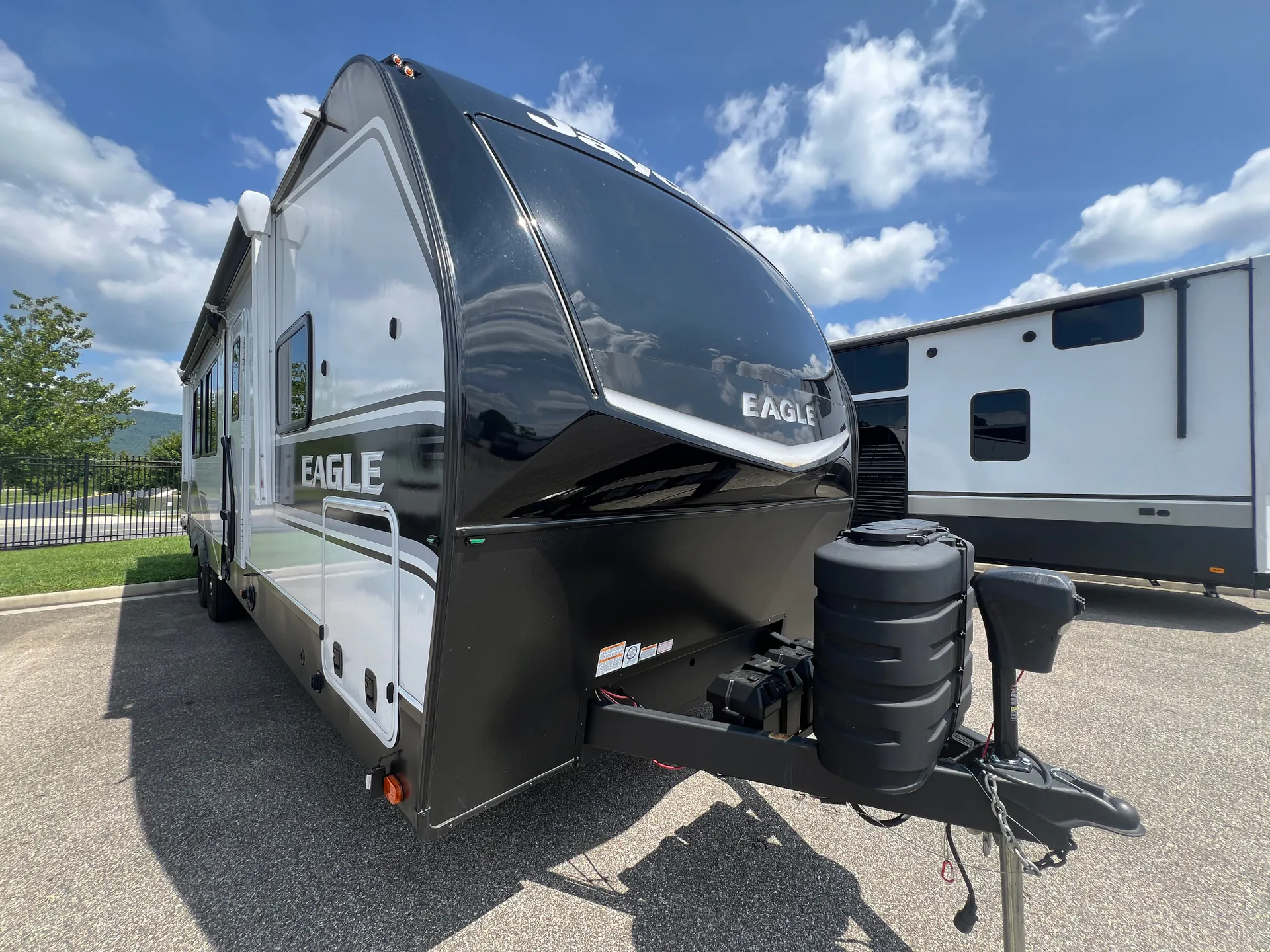 2025 Jayco Eagle 312BHOK - Photo 2