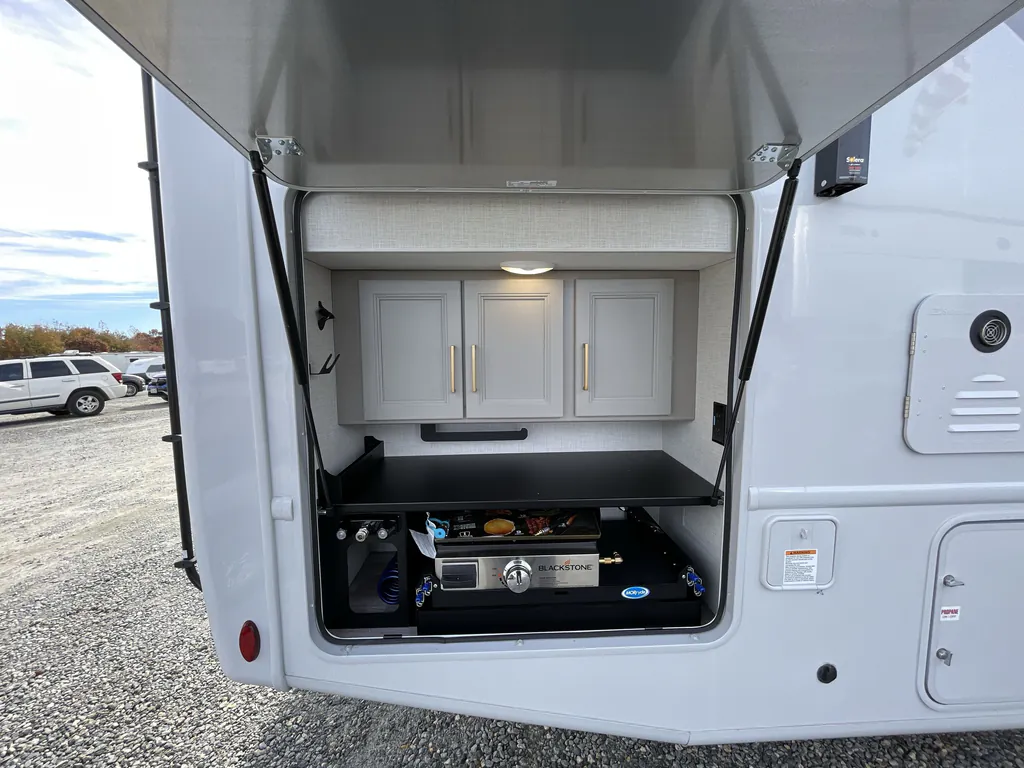 2026 Thor Motor Coach Windsport 29L, Photos photo 6