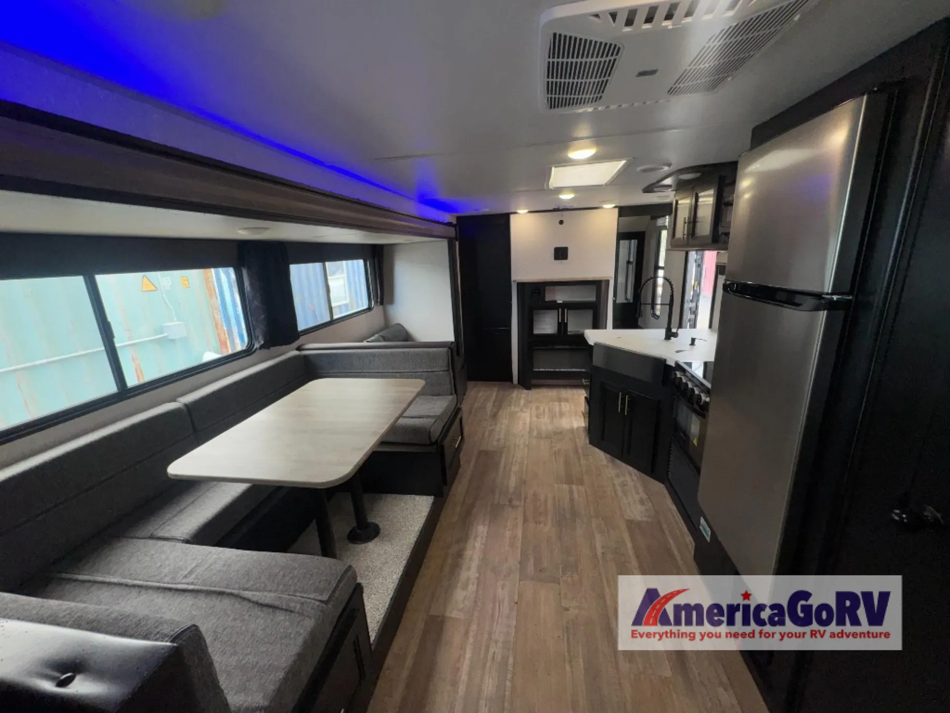 2022 Forest River Cherokee Grey Wolf 26DBH — Photo 6