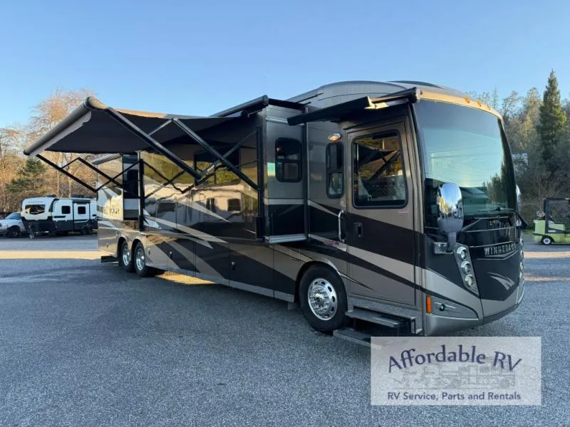 2014 Winnebago Tour 42QD - Main photo