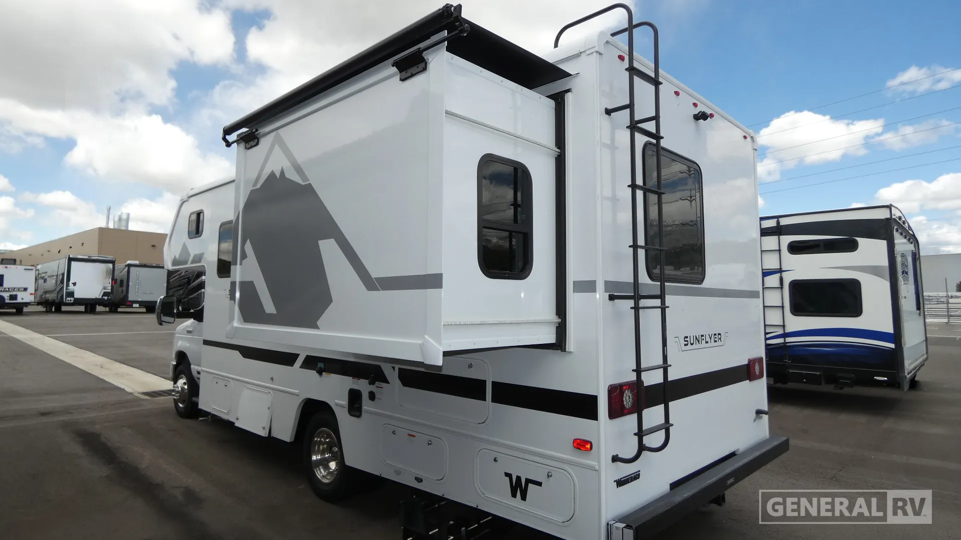 2027 Winnebago Sunflyer 22RS - Photo 4