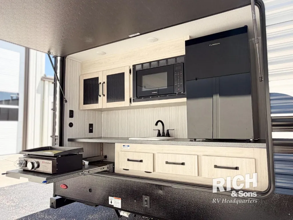 2027 Forest River Puma 31QBBH, Photos photo 9