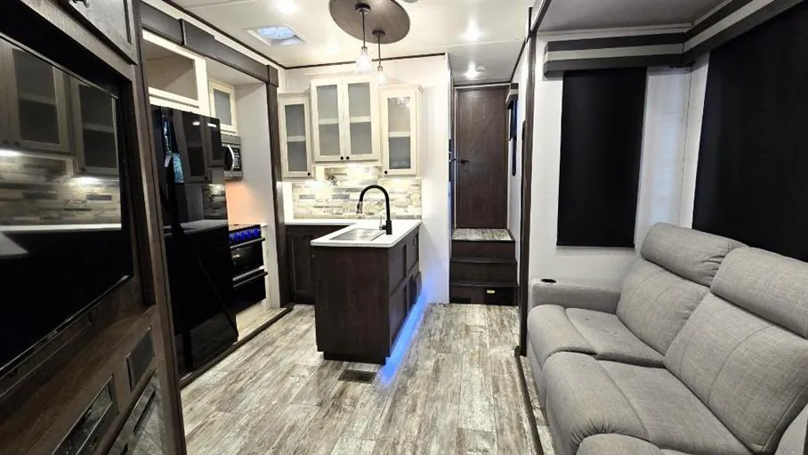 2022 Forest River XLR Nitro 351, Photos photo 24