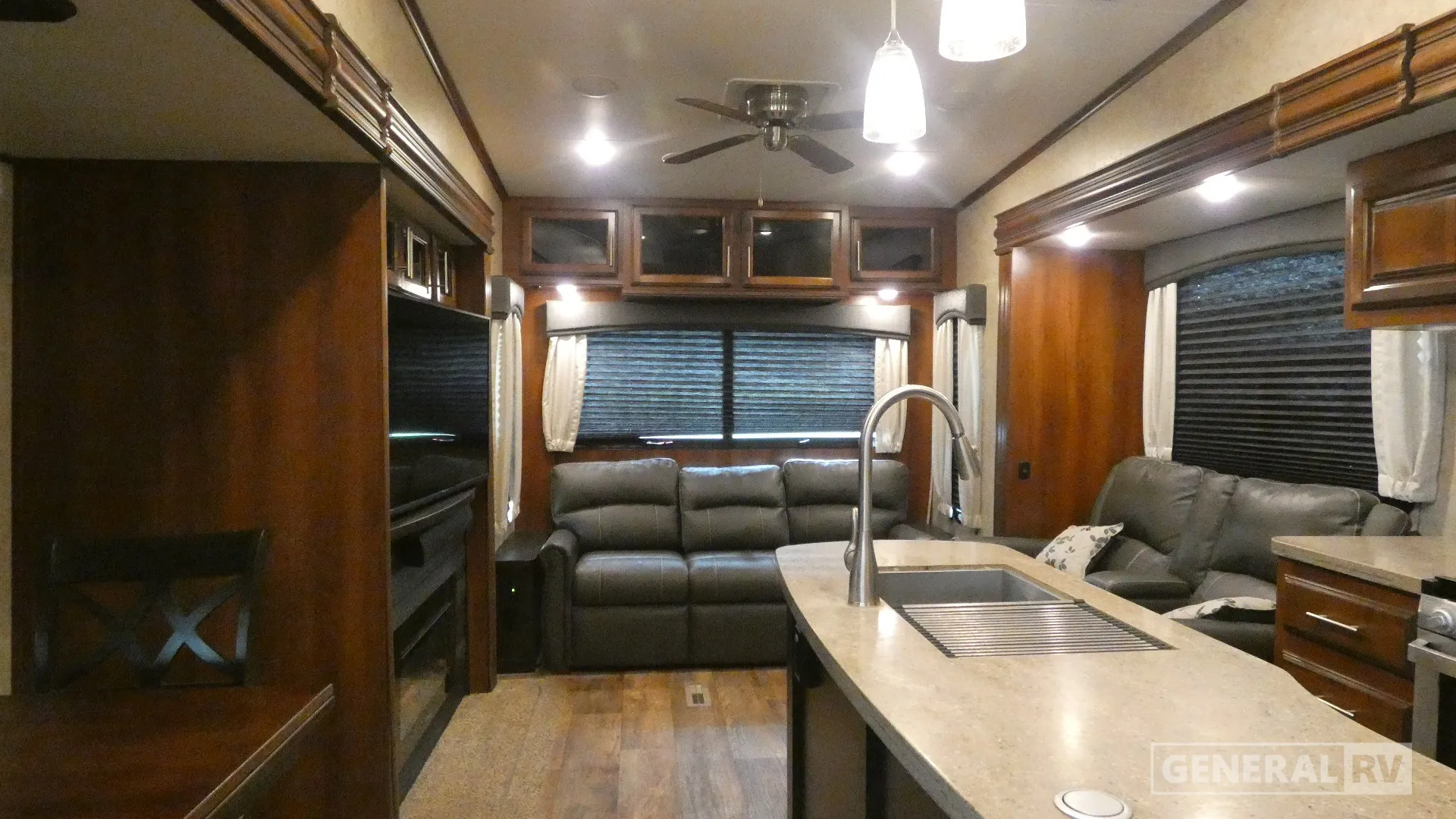 2018 Jayco Eagle 317RLOK - Photo 3