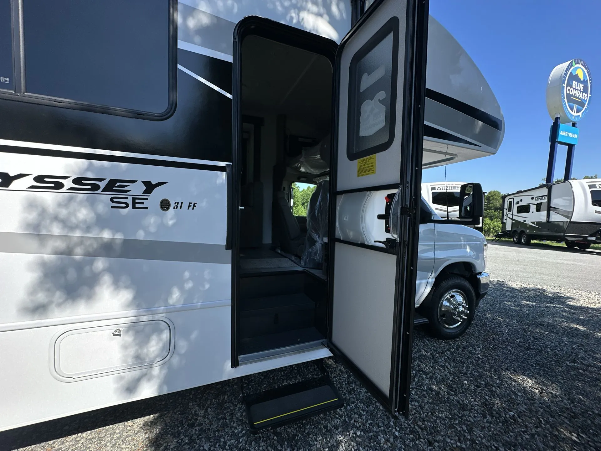 2026 Entegra Coach Odyssey SE 31FF - Photo 3