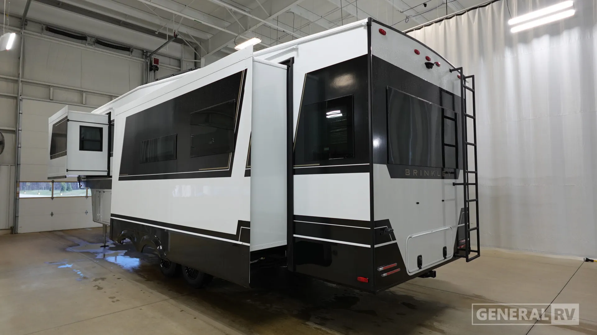 2026 Brinkley Model Z 3100 - Photo 4