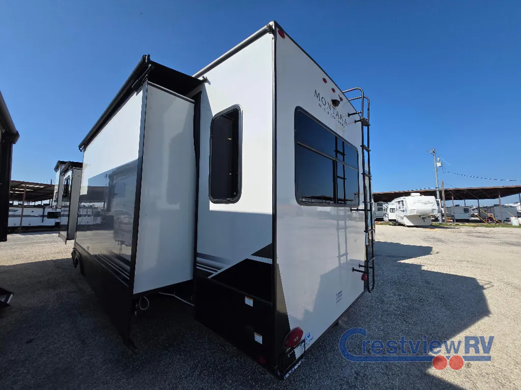 2025 Keystone Montana High Country 385BR, Photos photo 5