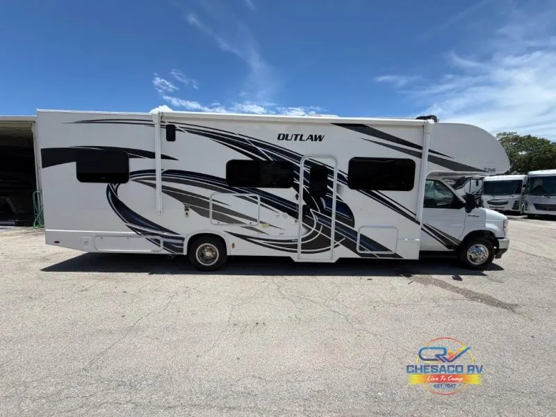 2023 Thor Motor Coach Outlaw 29J - Photo 4