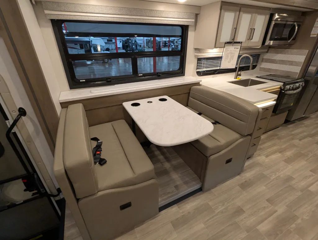 2027 Thor Motor Coach Windsport 36H, Photos photo 18