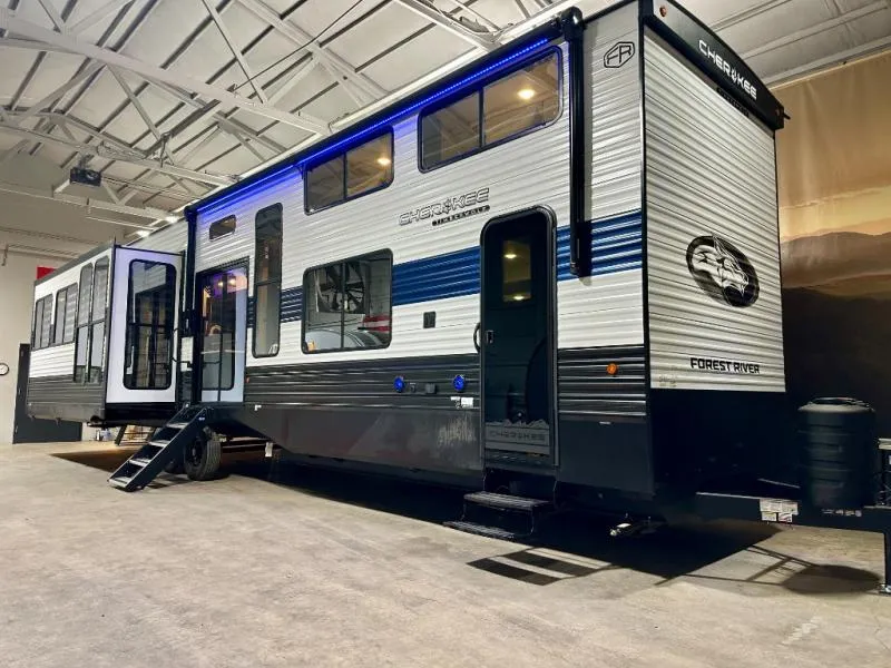 2027 Forest River Cherokee Timberwolf 39JM - Photo 2