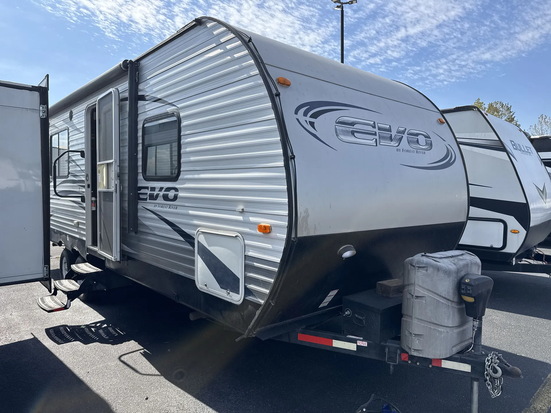 2016 Forest River EVO T2360 - Photo 2