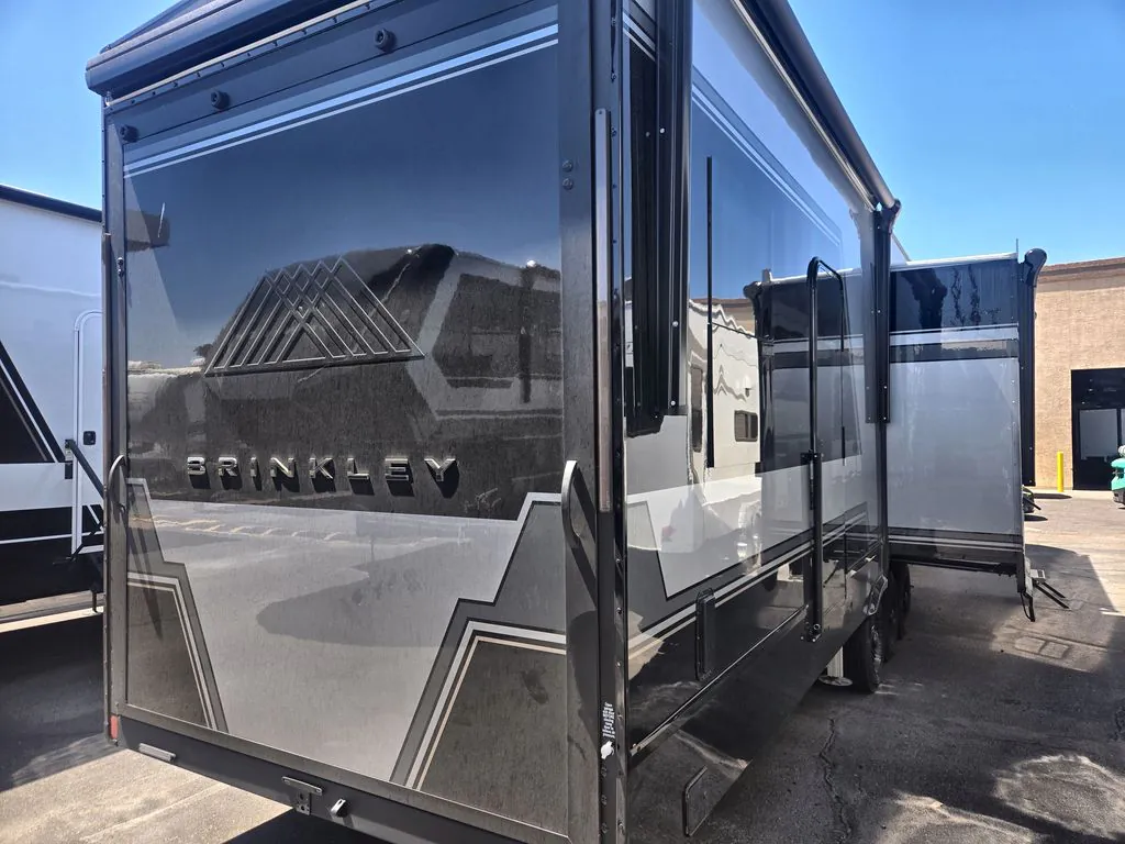 2026 Brinkley Model G 3970, Photos photo 4