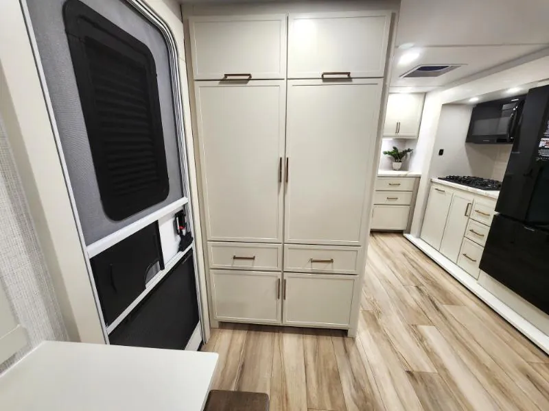 2026 Brinkley Model Ix 23X, Photos photo 25