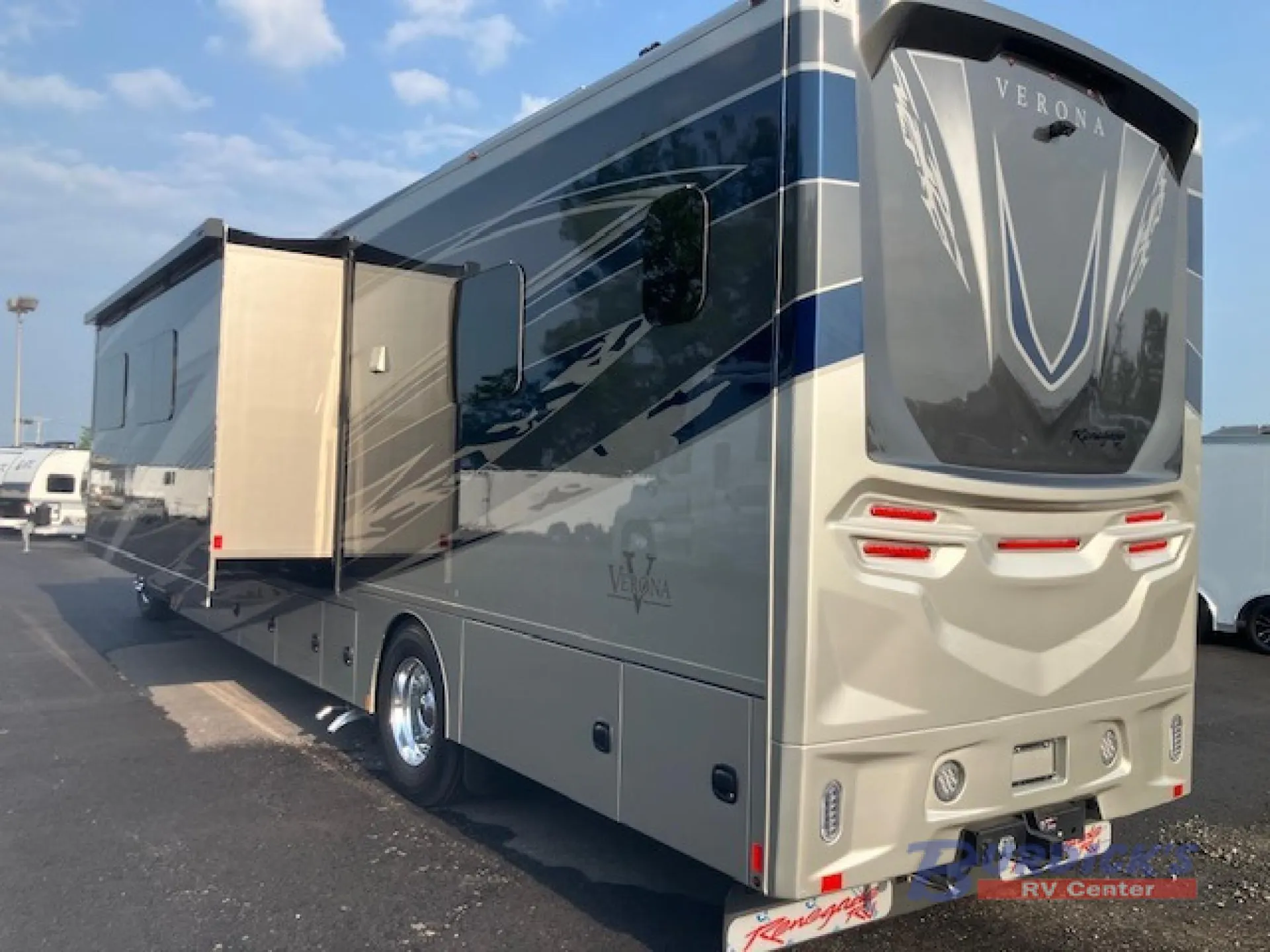 2027 Renegade RV Verona 40VTR - Photo 4