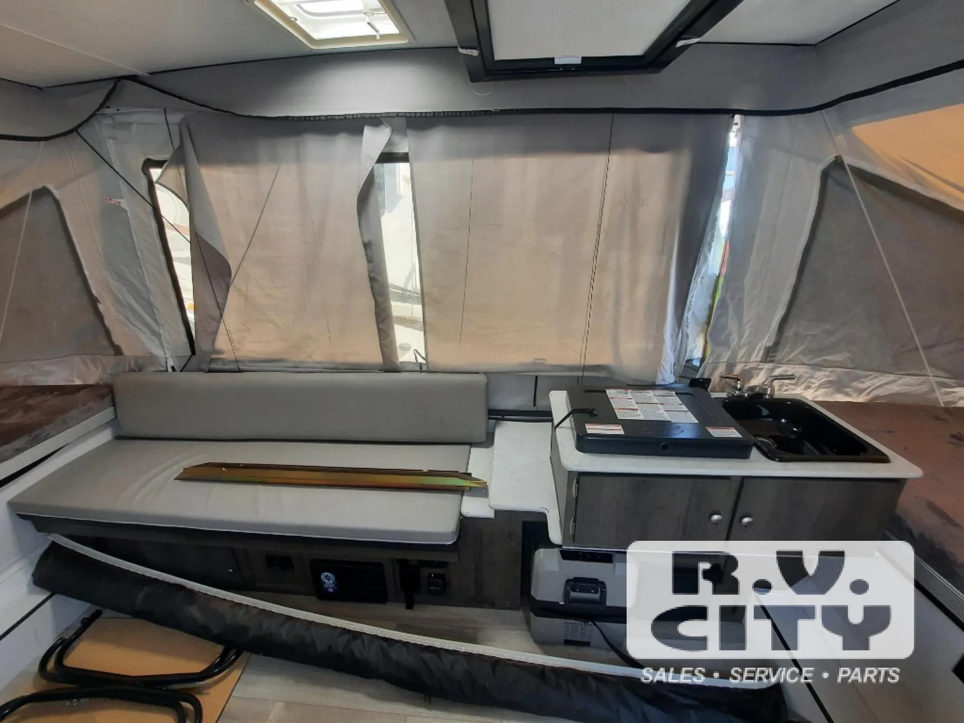 2022 Coachmen Clipper Camping Trailers 107LS - Photo 4