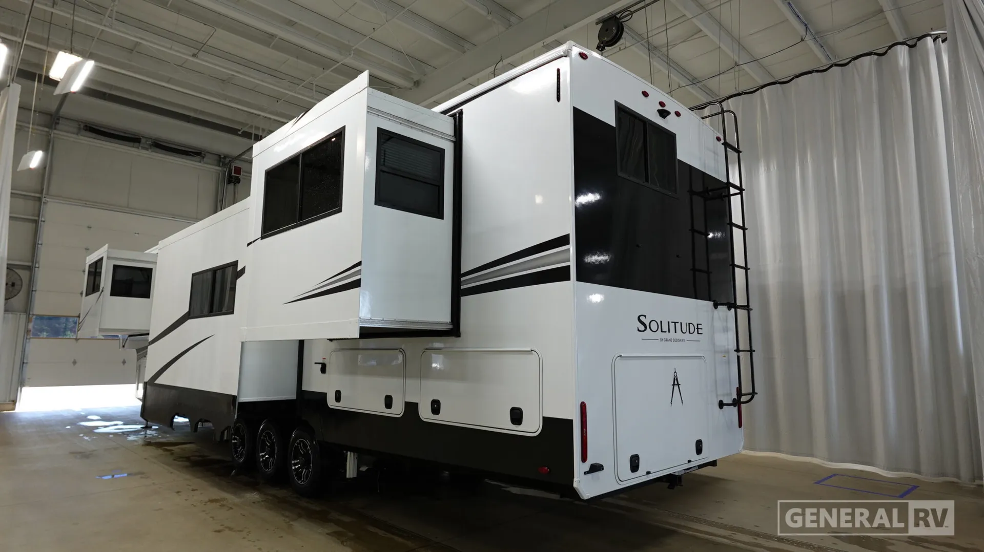 2026 Grand Design Solitude 414LJMJ - Photo 4