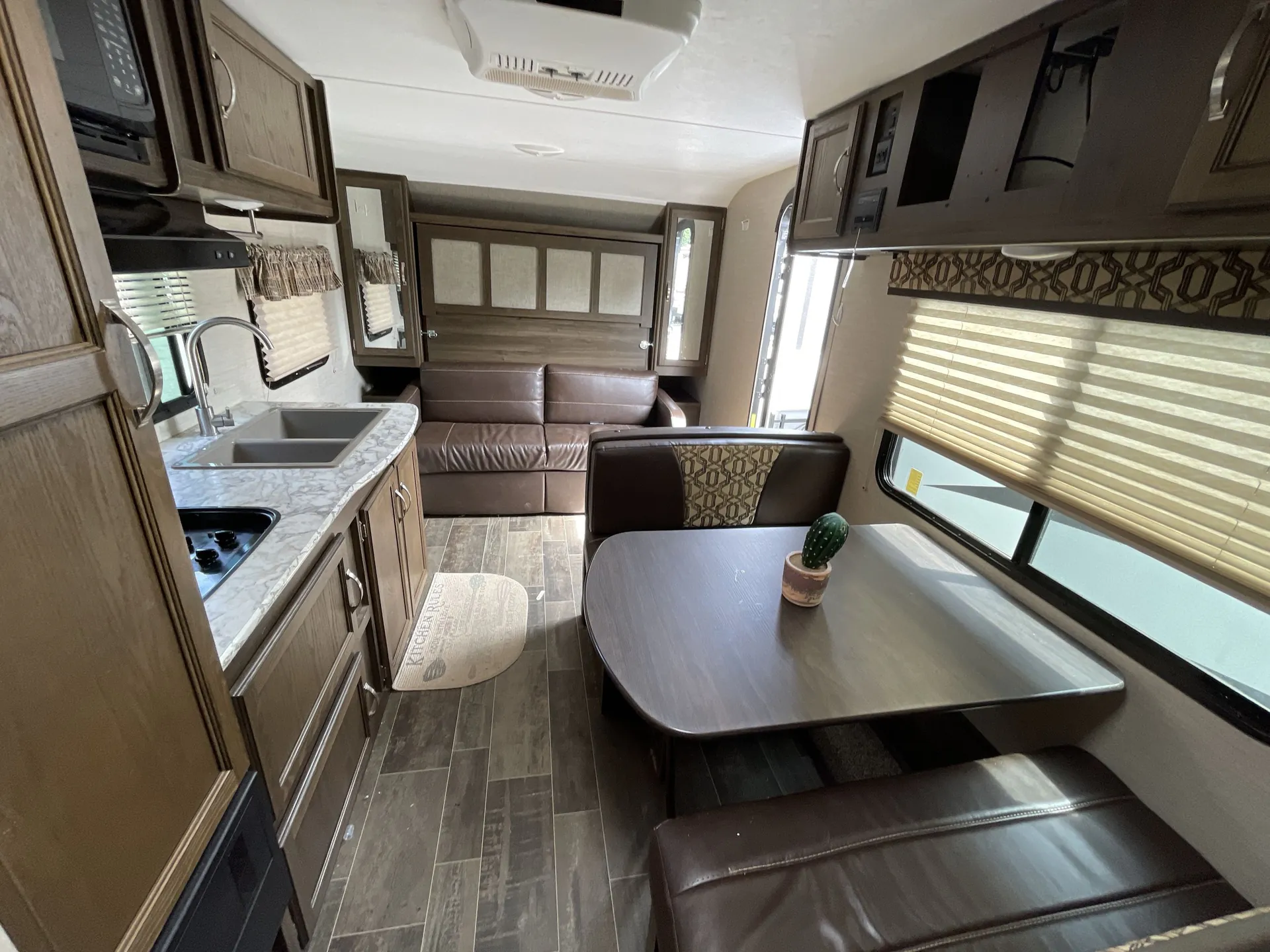 2018 Keystone Bullet Crossfire 1800RB — living area main